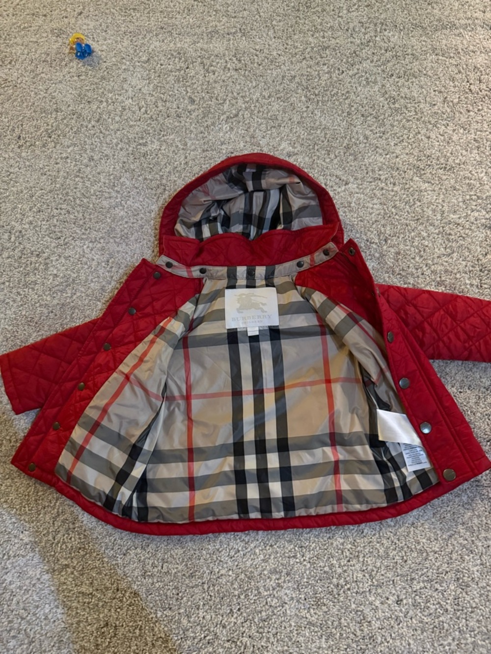 Burberry Kids Quilted Hooded Jacket in Red with Signature Check Lining